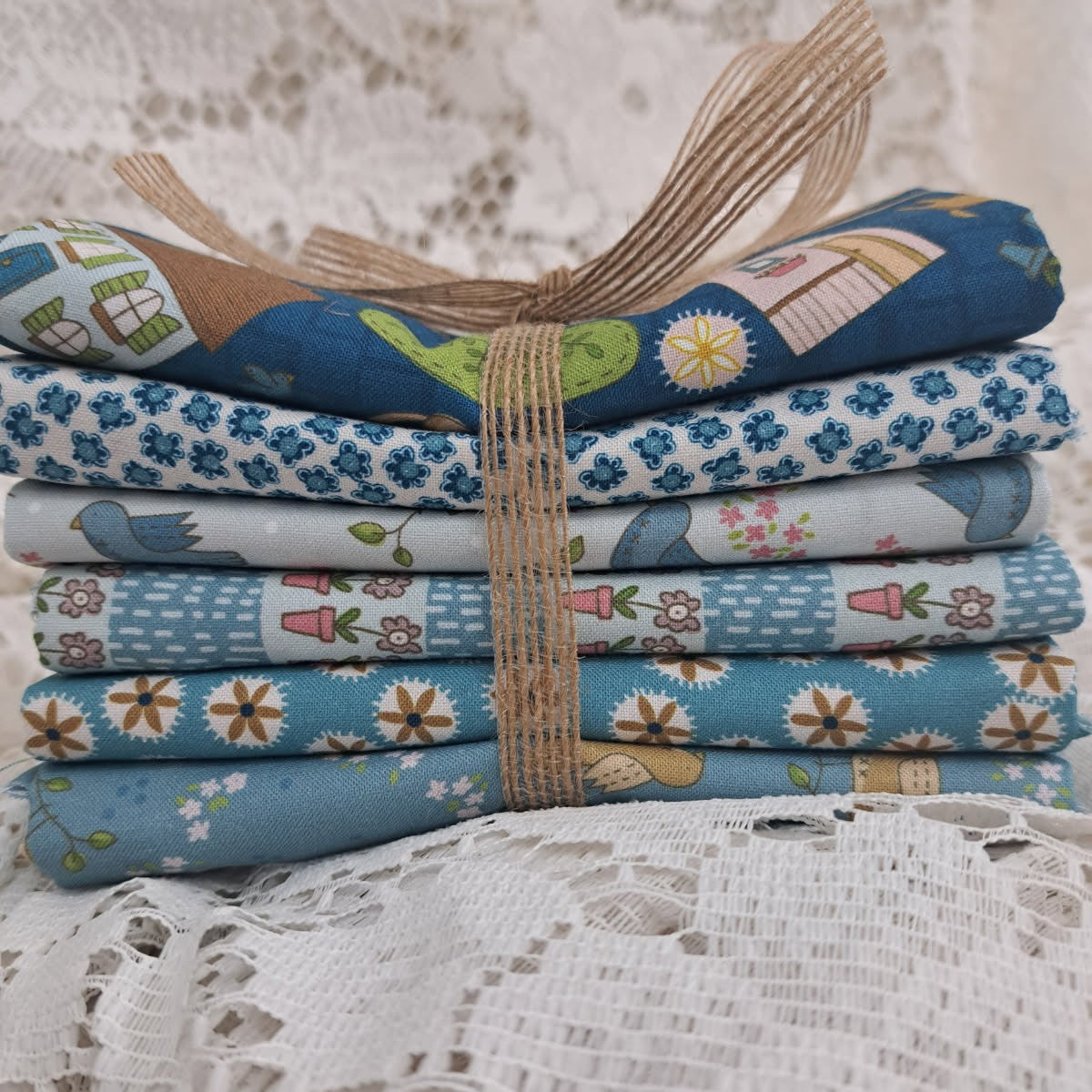 Birdhouse - Out and About Accessories