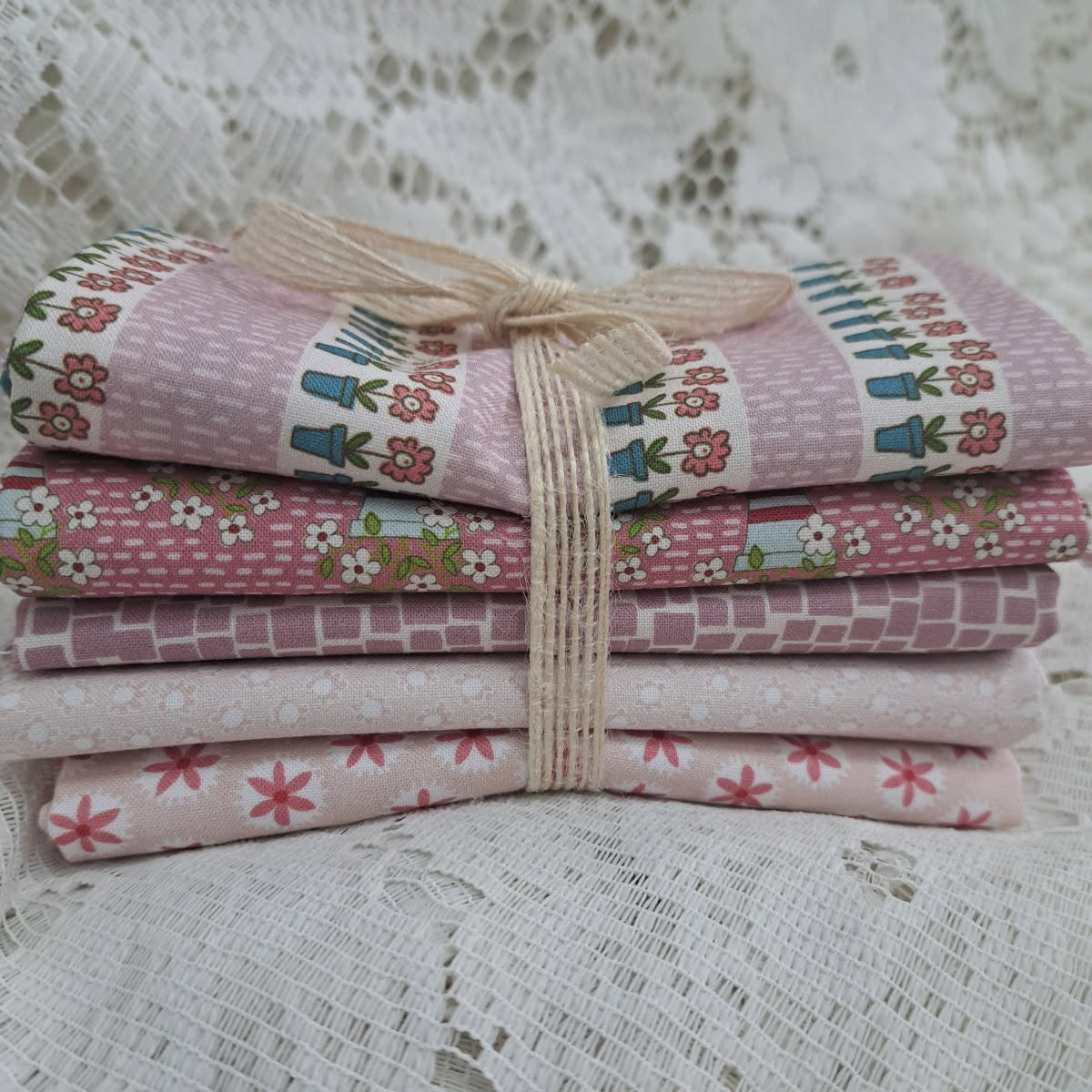 Birdhouse - Out and About Accessories